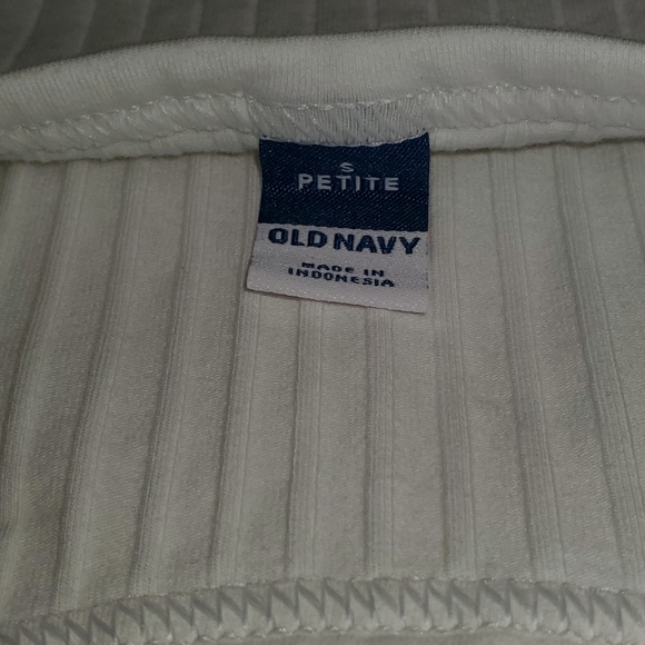 NWT Old Navy Ribbed White Cropped Tank SP - Picture 5 of 5